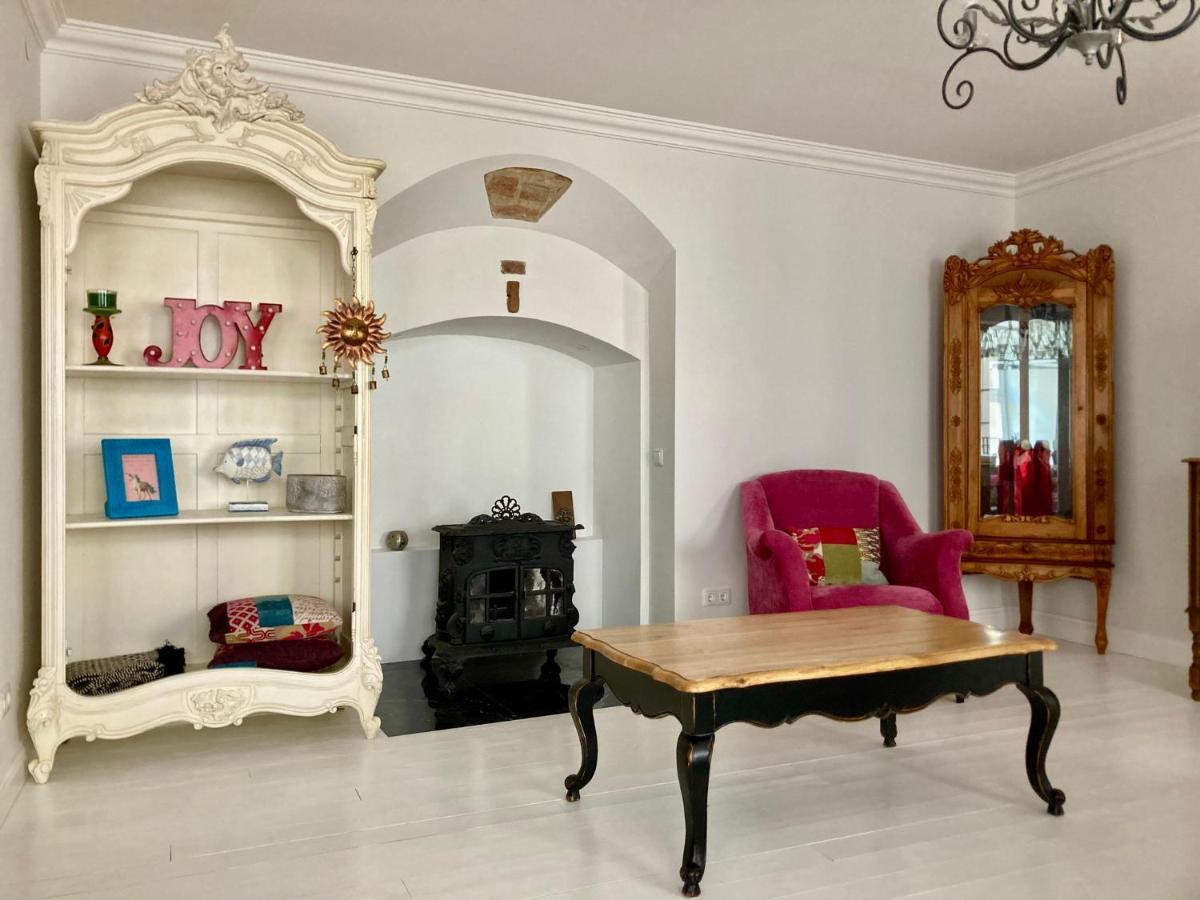 Shabby Chic - Apartment In The Heart Of Vilnius Old Town מראה חיצוני תמונה