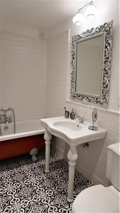 Shabby Chic - Apartment In The Heart Of Vilnius Old Town מראה חיצוני תמונה